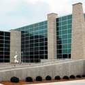 building :: University of Wisconsin-Sheboygan