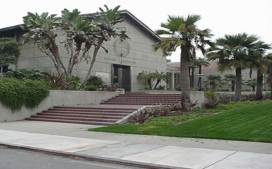 pomona college shirt