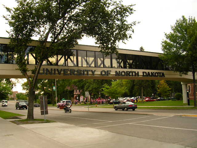 college Campus :: University of North Dakota